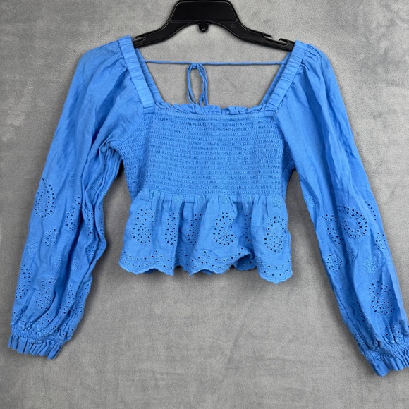 American Eagle Outfitters Tops - American‎ Eagle Blue Eyelet Smocked Crop Top Long Sleeve Boho Peplum